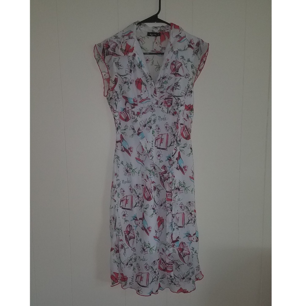 Romantic springtime date dress